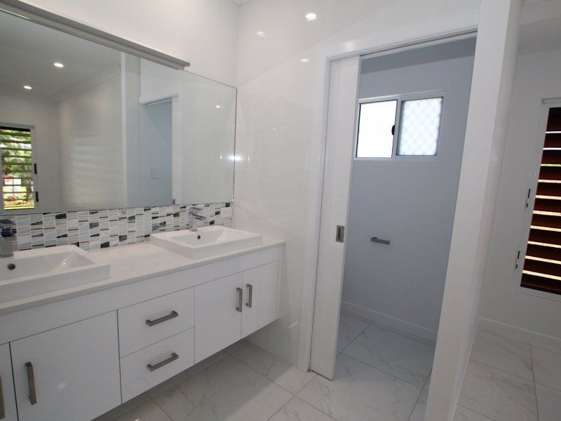 2 Spinnaker Street, South Mission Beach QLD 4852