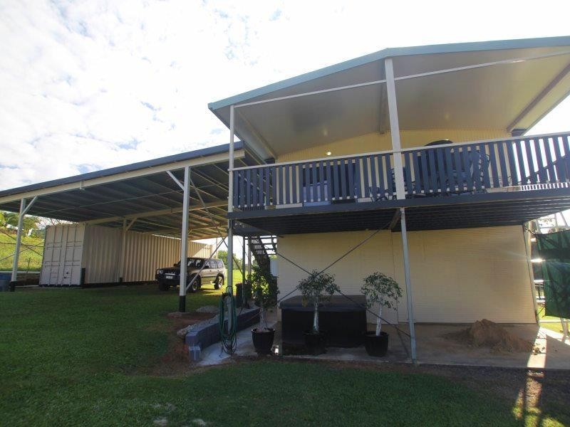 4 Riverside Terrace, South Mission Beach QLD 4852