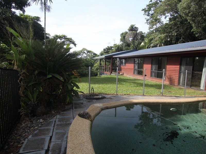 23 Bicton Close, Bingil Bay QLD 4852