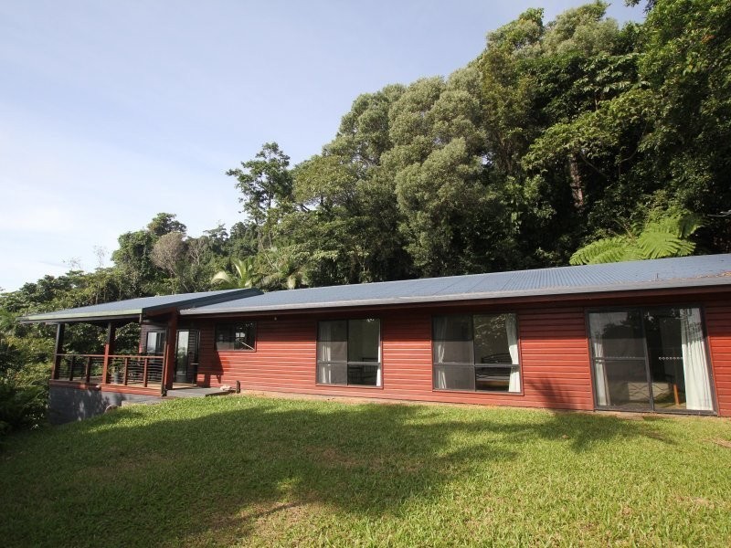 23 Bicton Close, Bingil Bay QLD 4852