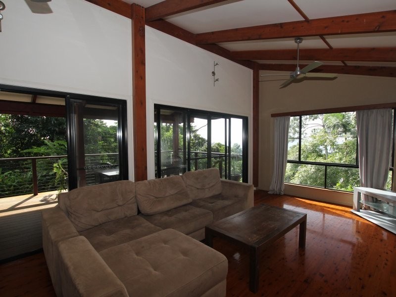 23 Bicton Close, Bingil Bay QLD 4852