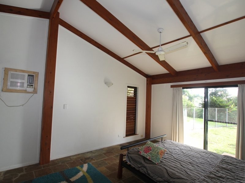 23 Bicton Close, Bingil Bay QLD 4852