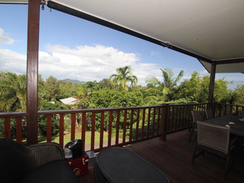 11 Dunkalli Crescent, Wongaling Beach QLD 4852