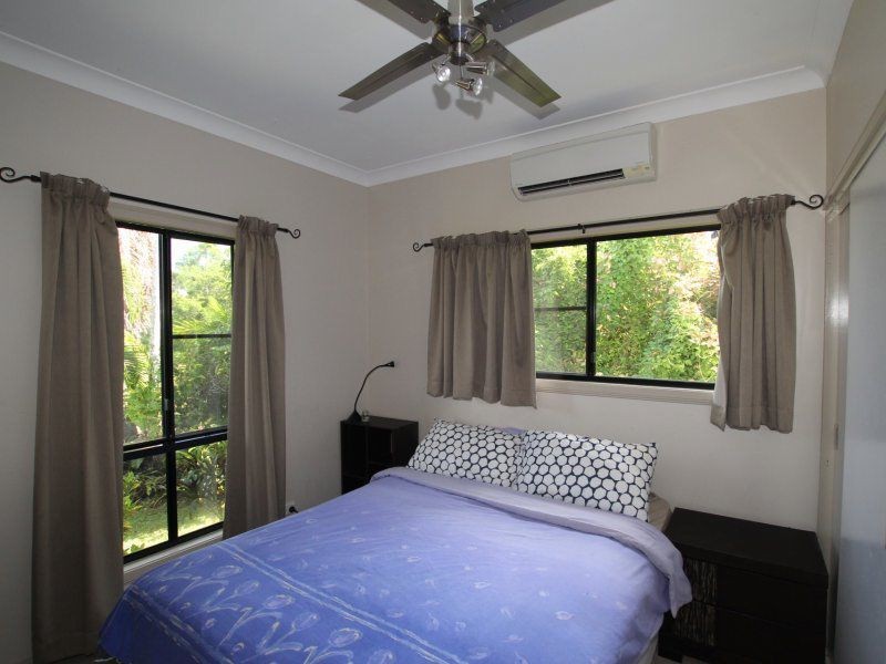11 Dunkalli Crescent, Wongaling Beach QLD 4852