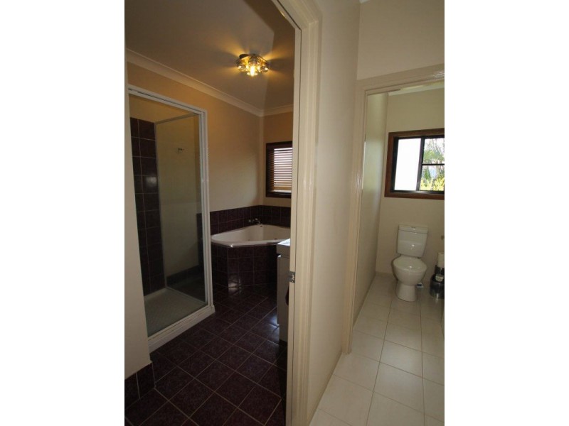 11 Dunkalli Crescent, Wongaling Beach QLD 4852
