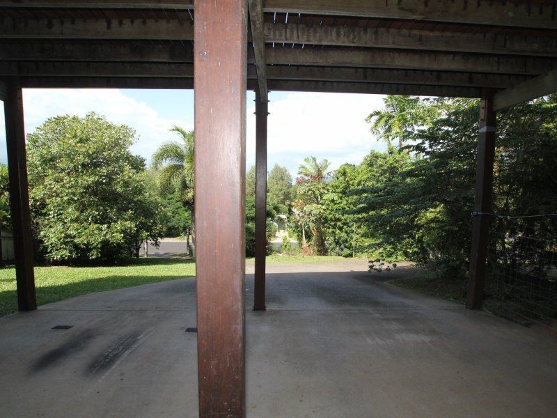11 Dunkalli Crescent, Wongaling Beach QLD 4852