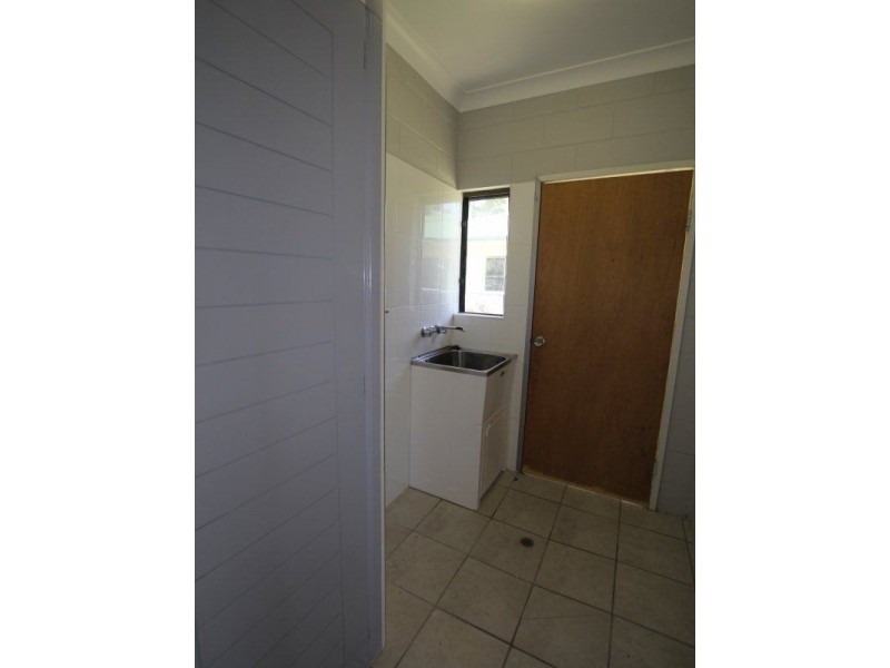 1 Acacia Close, Tully Heads QLD 4854