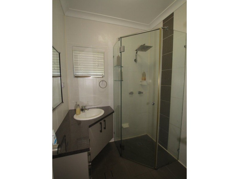 1 Acacia Close, Tully Heads QLD 4854