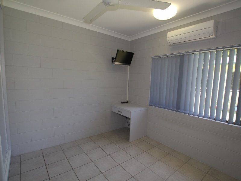 1 Acacia Close, Tully Heads QLD 4854