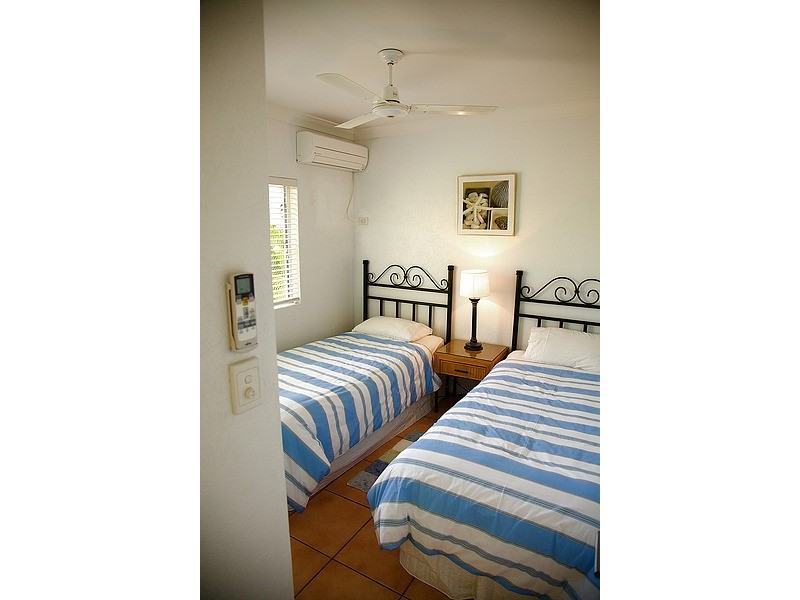 5 Conch St, Mission Beach QLD 4852