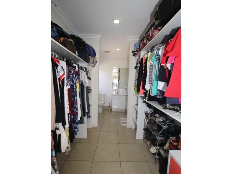 12 Rise Crescent, Mission Beach QLD 4852
