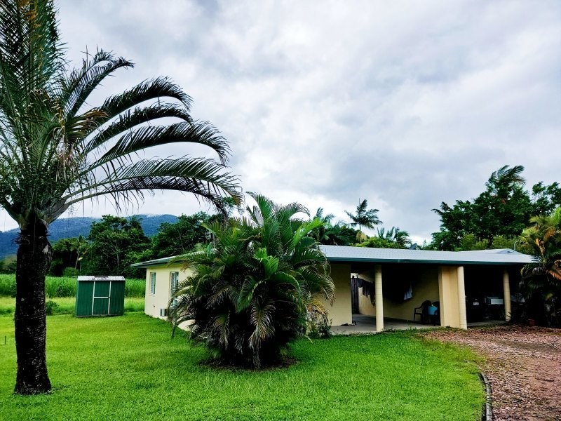 20 Murray St, Tully QLD 4854