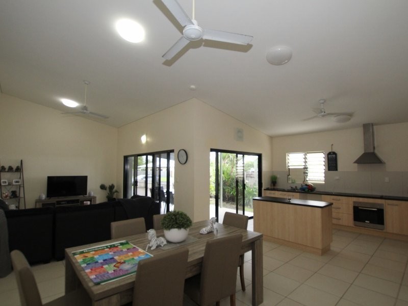 5 Clipper Ct, South Mission Beach QLD 4852