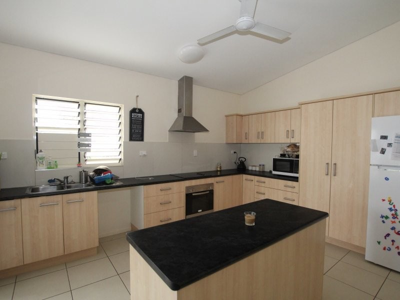 5 Clipper Ct, South Mission Beach QLD 4852