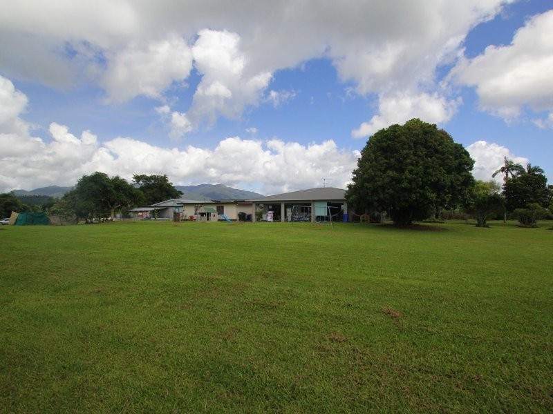 293 Gauci Rd, Silkwood QLD 4856