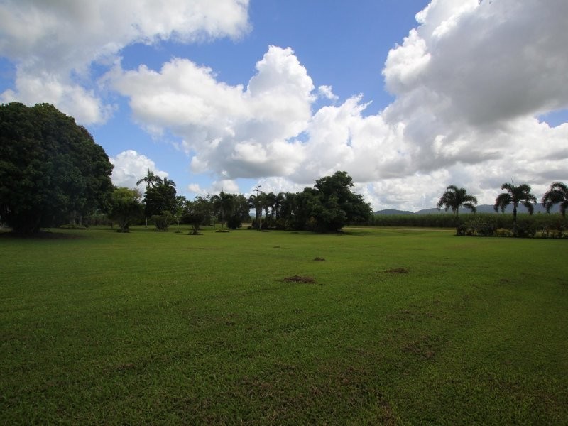 293 Gauci Rd, Silkwood QLD 4856