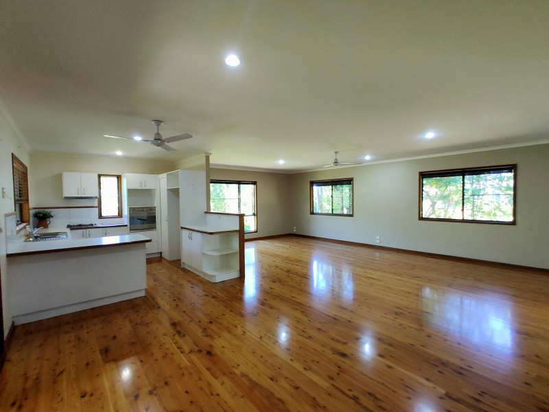 12 Admiralty Street, South Mission Beach QLD 4852