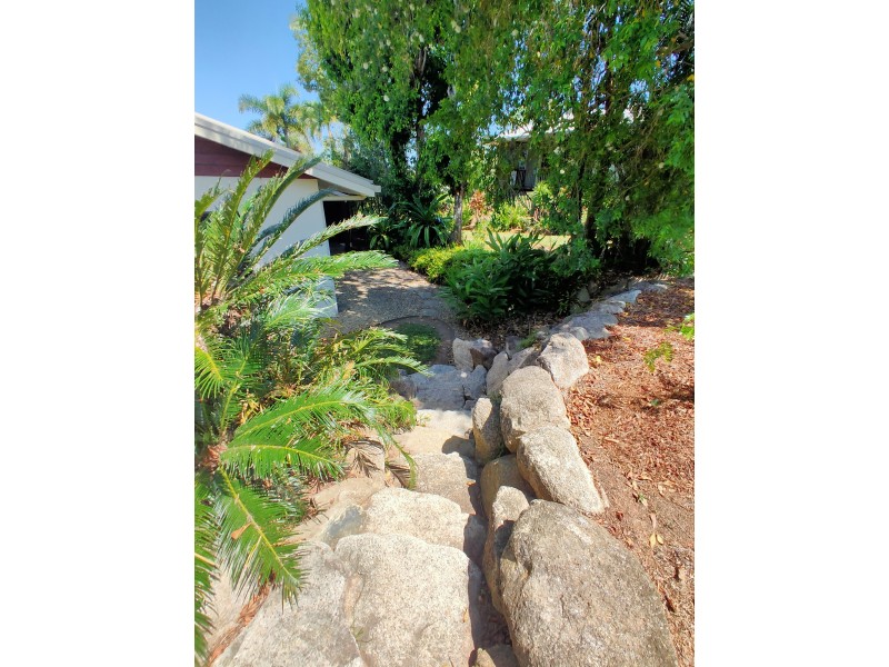 12 Admiralty Street, South Mission Beach QLD 4852