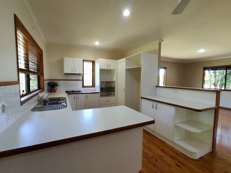 12 Admiralty Street, South Mission Beach QLD 4852