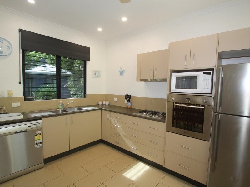 37 Pacific View Dr, Wongaling Beach QLD 4852