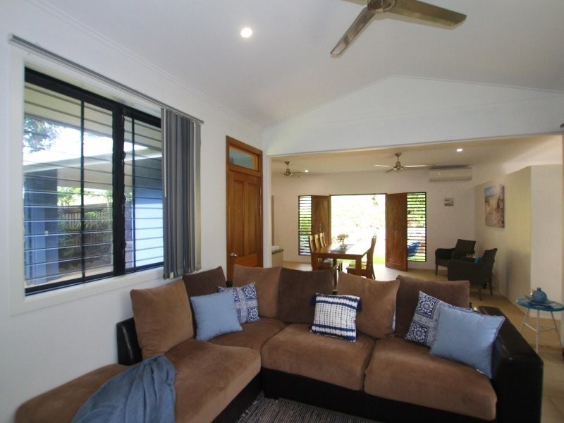 37 Pacific View Dr, Wongaling Beach QLD 4852