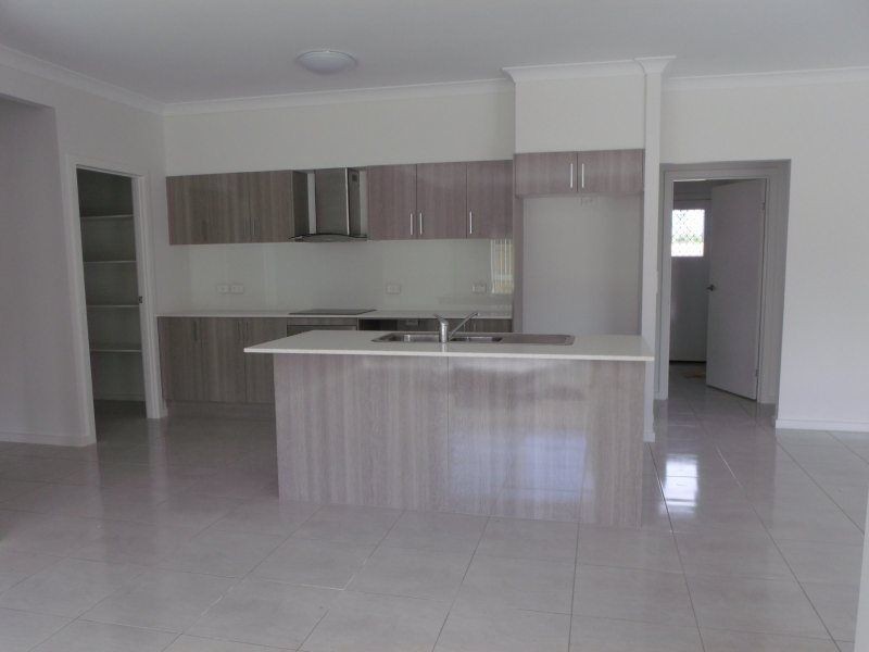 13 Shelly Court, Mission Beach QLD 4852