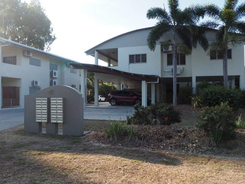 Unit 4/22 Wongaling Beach Rd, Wongaling Beach QLD 4852