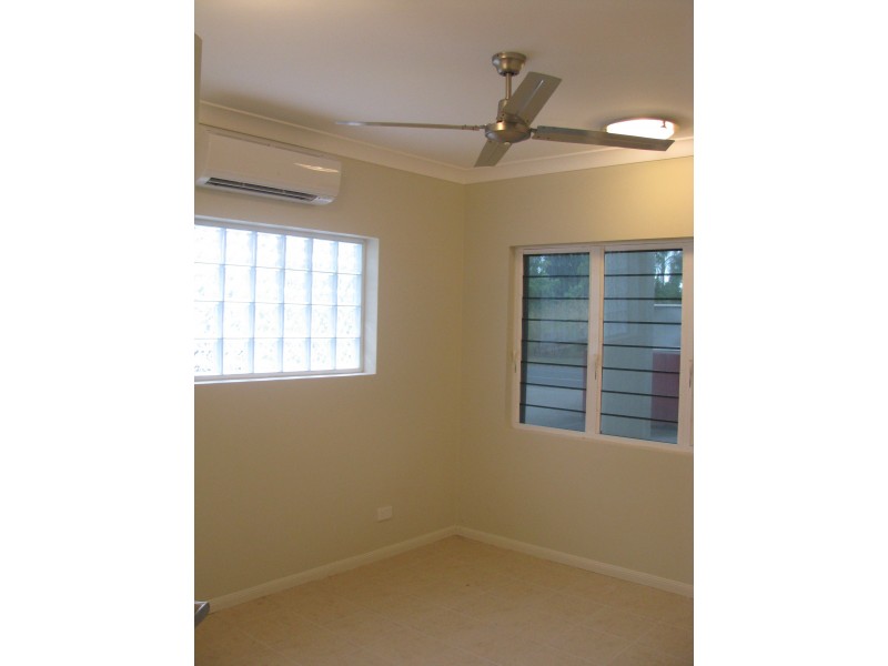 Unit 4/22 Wongaling Beach Rd, Wongaling Beach QLD 4852