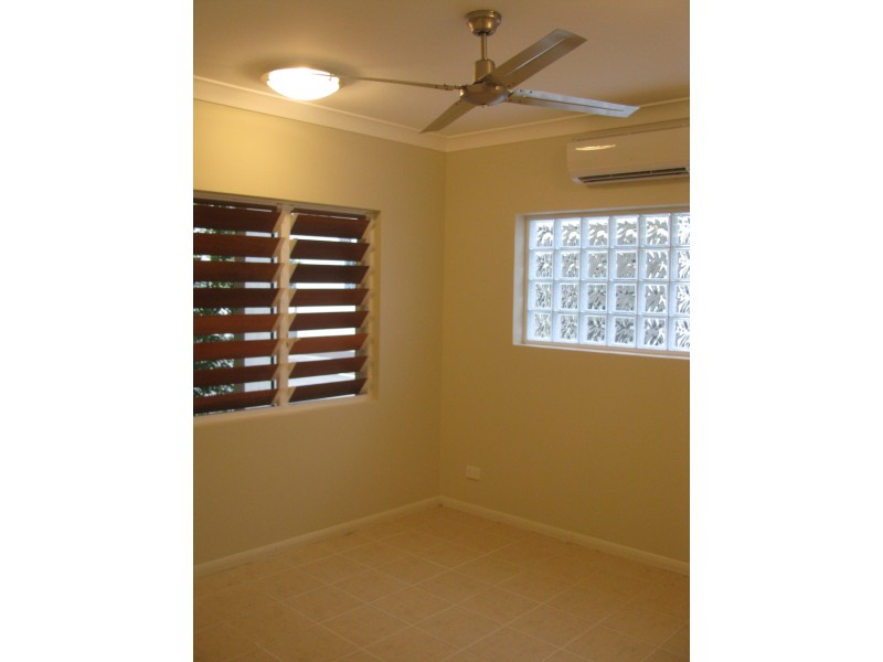 Unit 4/22 Wongaling Beach Rd, Wongaling Beach QLD 4852