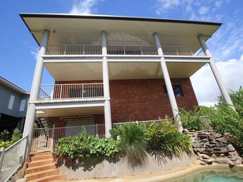 46 Mission Dr, South Mission Beach QLD 4852