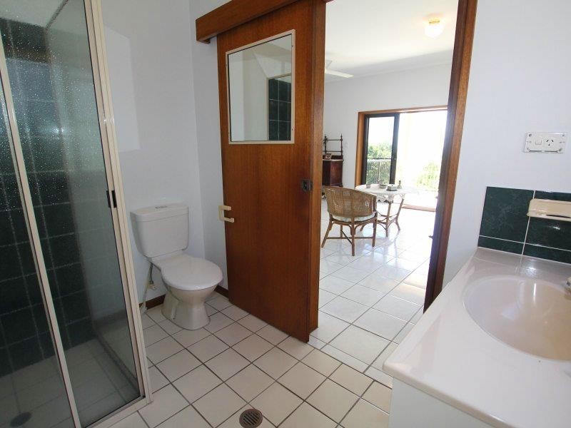 46 Mission Dr, South Mission Beach QLD 4852