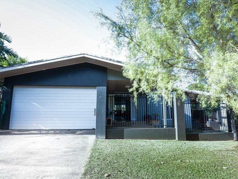 45 Cutten St, Bingil Bay QLD 4852