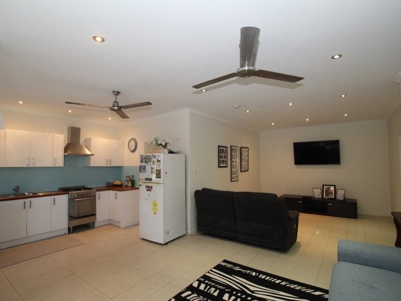43 Mariner Dr, South Mission Beach QLD 4852