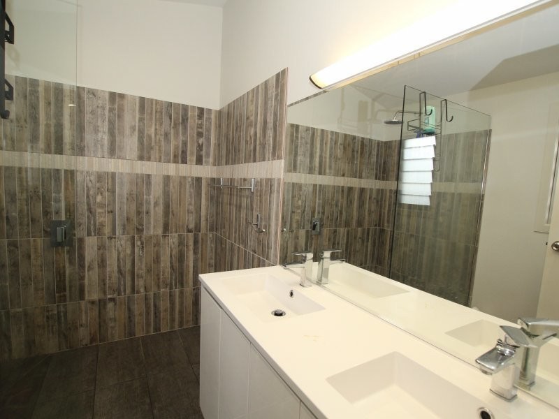 43 Mariner Dr, South Mission Beach QLD 4852
