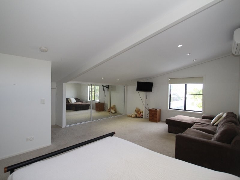 43 Mariner Dr, South Mission Beach QLD 4852