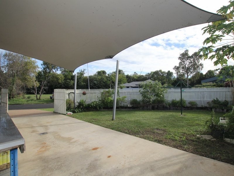 43 Mariner Dr, South Mission Beach QLD 4852