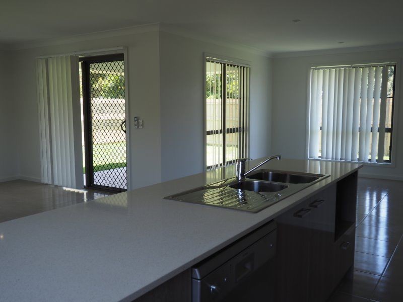 4 Reef Close, Mission Beach QLD 4852