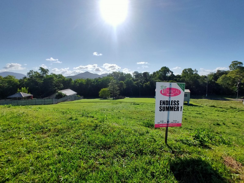 10 Riverside Tce, South Mission Beach QLD 4852