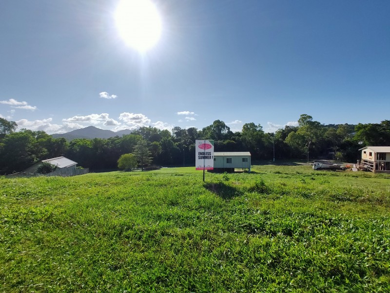 10 Riverside Tce, South Mission Beach QLD 4852