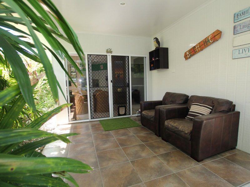 1/1 Seaview Court, Wongaling Beach QLD 4852