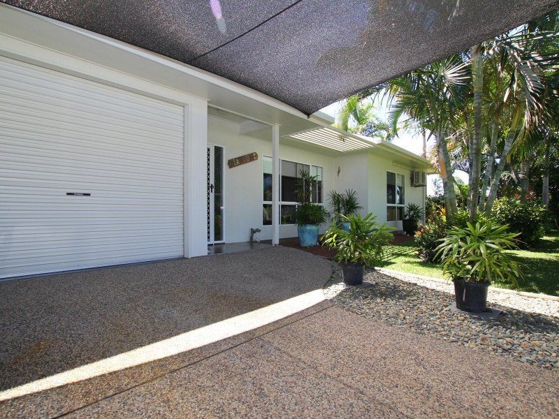 1/1 Seaview Court, Wongaling Beach QLD 4852