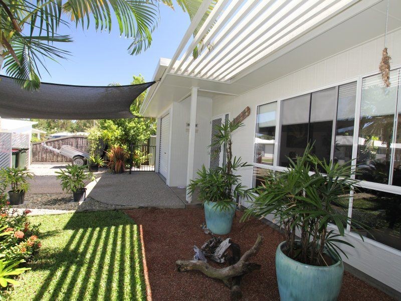 1/1 Seaview Court, Wongaling Beach QLD 4852