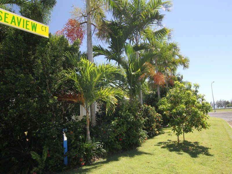 1/1 Seaview Court, Wongaling Beach QLD 4852