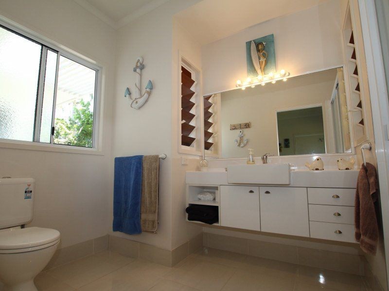 1/1 Seaview Court, Wongaling Beach QLD 4852