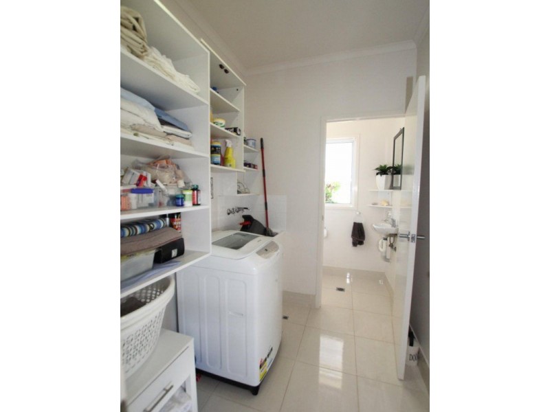 1/1 Seaview Court, Wongaling Beach QLD 4852