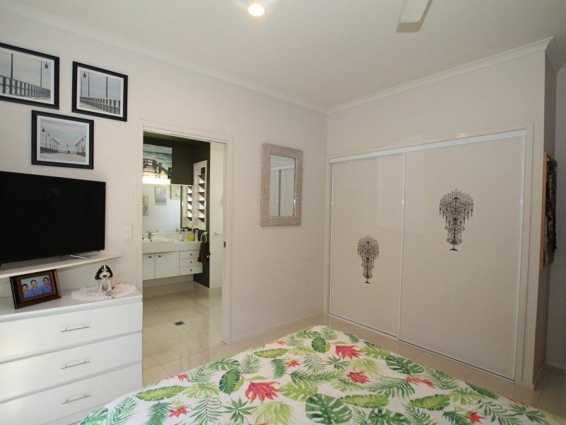 1/1 Seaview Court, Wongaling Beach QLD 4852