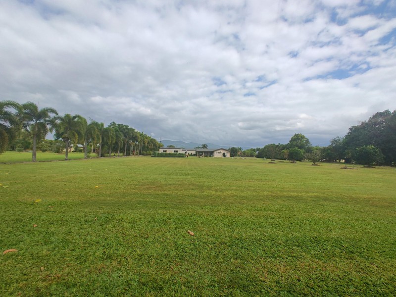 13 Merryburn Dr, Merryburn QLD 4854