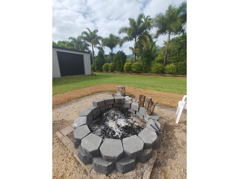 13 Merryburn Dr, Merryburn QLD 4854