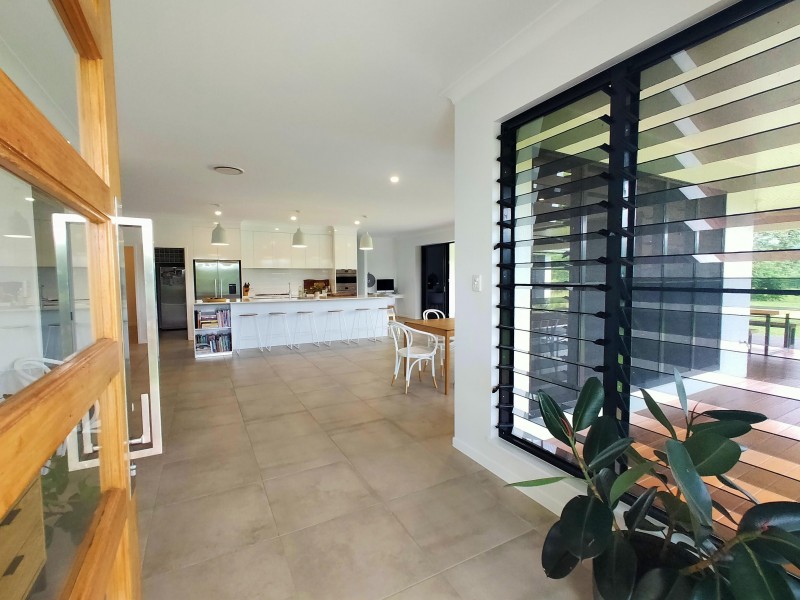 1445 Old Tully Rd, Maadi QLD 4855