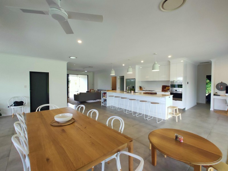 1445 Old Tully Rd, Maadi QLD 4855